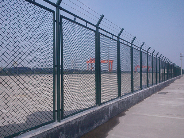 園區(qū)隔離網(wǎng)圖片3 園區(qū)隔離網(wǎng)圖片3