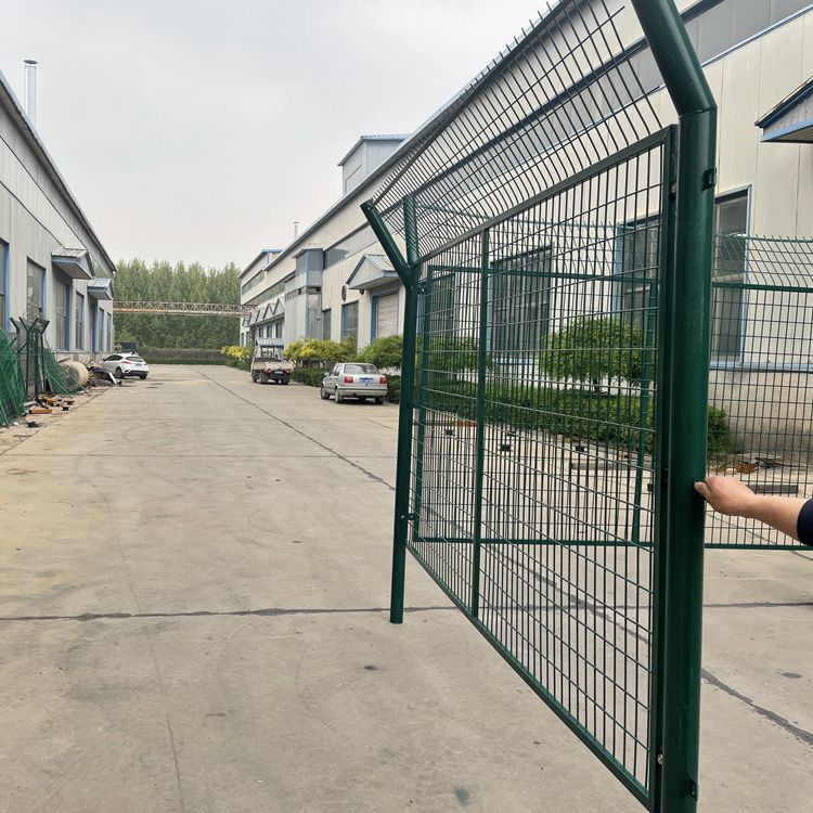 天津綜合保稅菱形護(hù)欄網(wǎng) 天津綜合保稅菱形護(hù)欄網(wǎng)