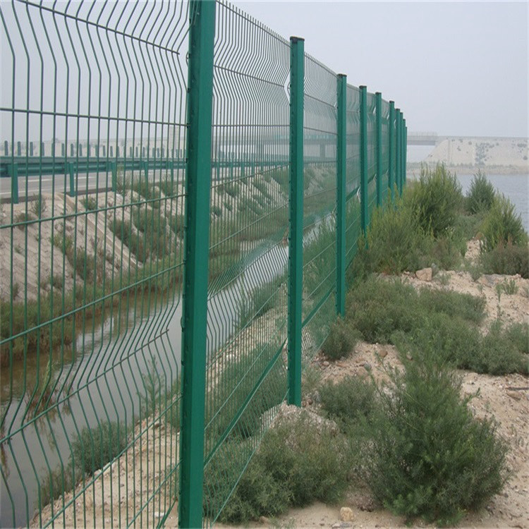 山東運河北岸隔離柵供應商圖片2