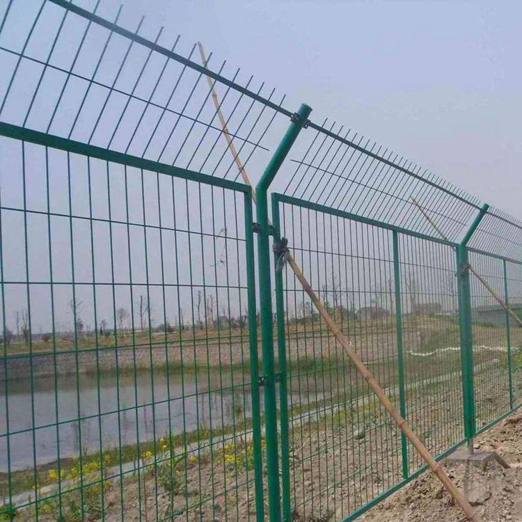 山東運河北岸隔離柵供應商圖片4