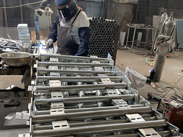 焊接防眩網立柱 焊接防眩網立柱