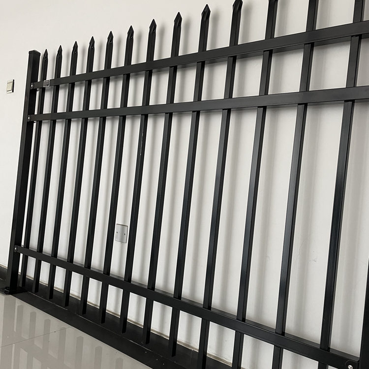 熱銷鋅鋼圍墻柵欄加工現(xiàn)場圖片4 熱銷鋅鋼圍墻柵欄加工現(xiàn)場圖片4