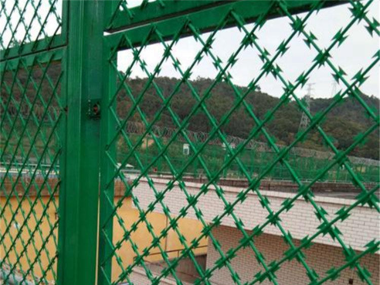 看守所滾刀刺網(wǎng) 看守所滾刀刺網(wǎng)