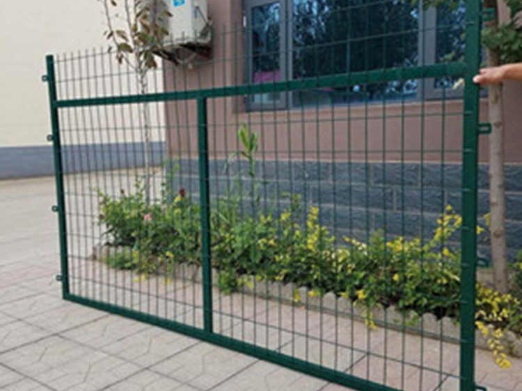 鐵路護欄網(wǎng)廠家 鐵路護欄網(wǎng)廠家