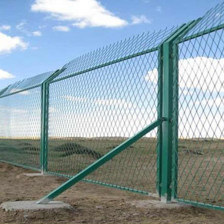 圍欄網(wǎng)護(hù)欄18631858321 圍欄網(wǎng)護(hù)欄18631858321