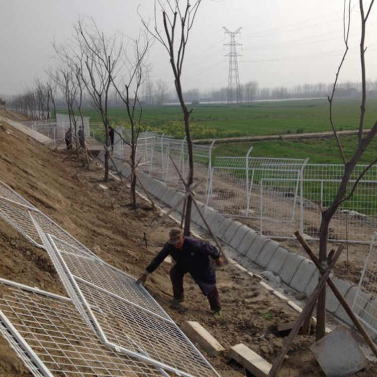 電場(chǎng)圍網(wǎng)安裝18631858321 電場(chǎng)圍網(wǎng)安裝18631858321