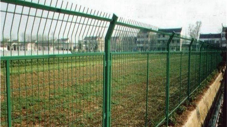 鐵絲圍欄網18631858321