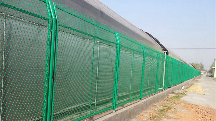 鐵路防護網18631858321 鐵路防護網18631858321