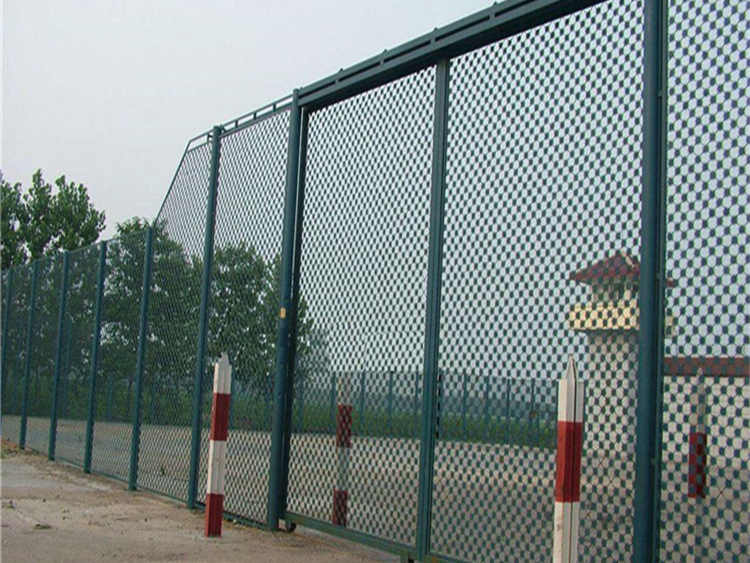 監獄鋼網墻大門18631858321 監獄鋼網墻大門18631858321