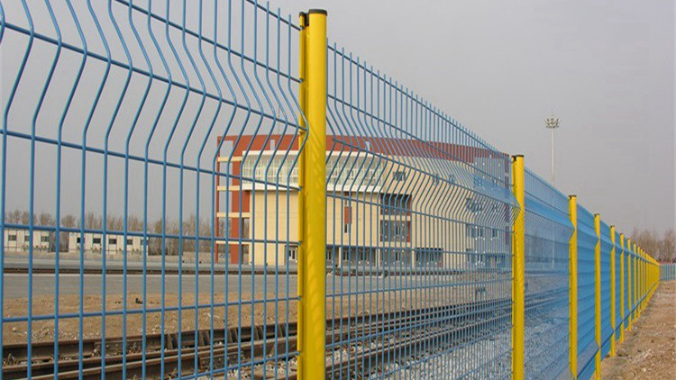 三角折彎護欄網(wǎng)18631858321 三角折彎護欄網(wǎng)18631858321