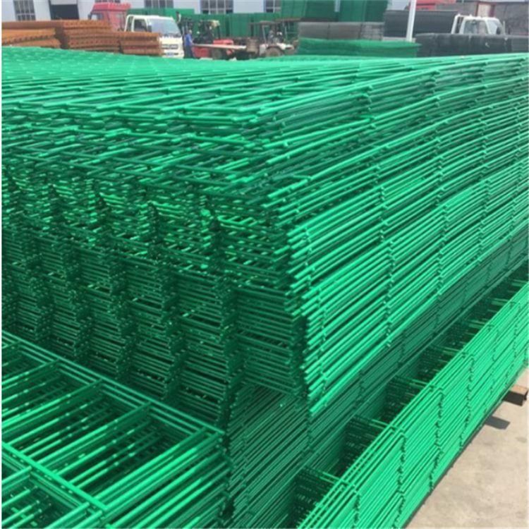 雙邊絲護(hù)欄網(wǎng)用在高速公路上也是比較廣泛的圖片2 雙邊絲護(hù)欄網(wǎng)用在高速公路上也是比較廣泛的圖片2