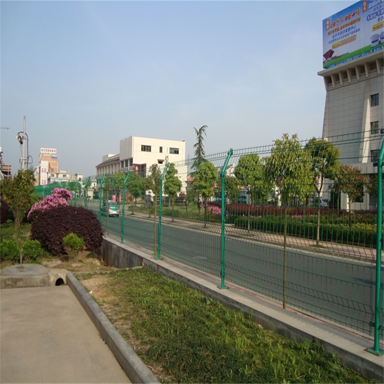 雙邊絲護(hù)欄網(wǎng)用在高速公路上也是比較廣泛的圖片3 雙邊絲護(hù)欄網(wǎng)用在高速公路上也是比較廣泛的圖片3