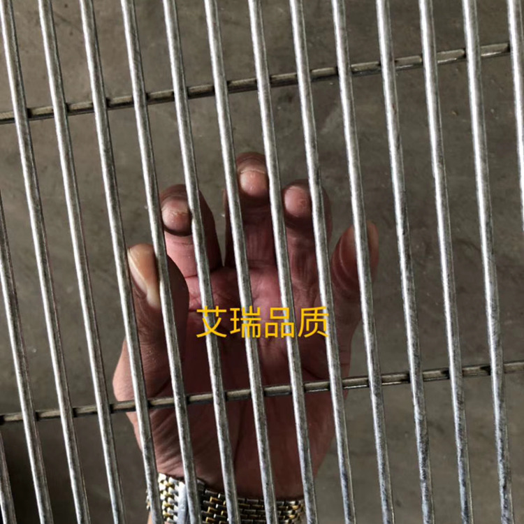 放風場鍍鋅358通道密紋網監獄防攀爬網圖片3