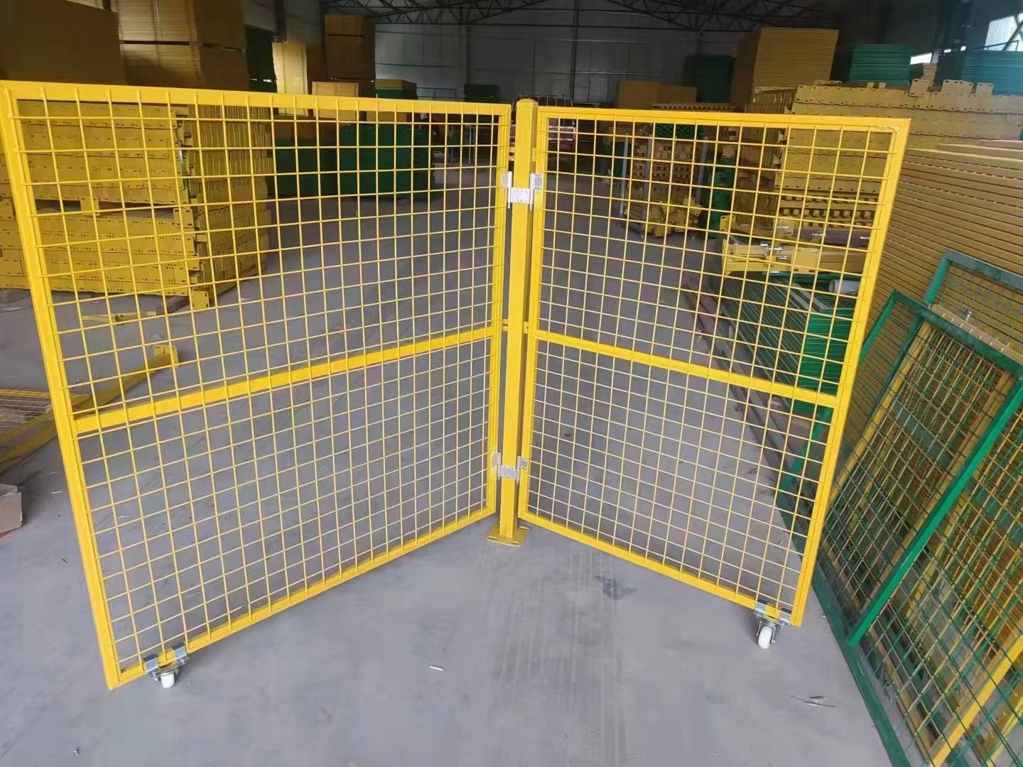 廠區(qū)車間設備隔離網(wǎng)圖片2