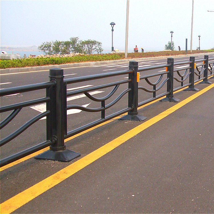 道路防護(hù)欄圖片3 道路防護(hù)欄圖片3