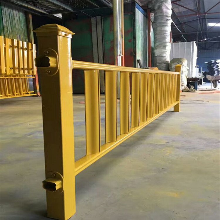 道路防護(hù)欄圖片4 道路防護(hù)欄圖片4