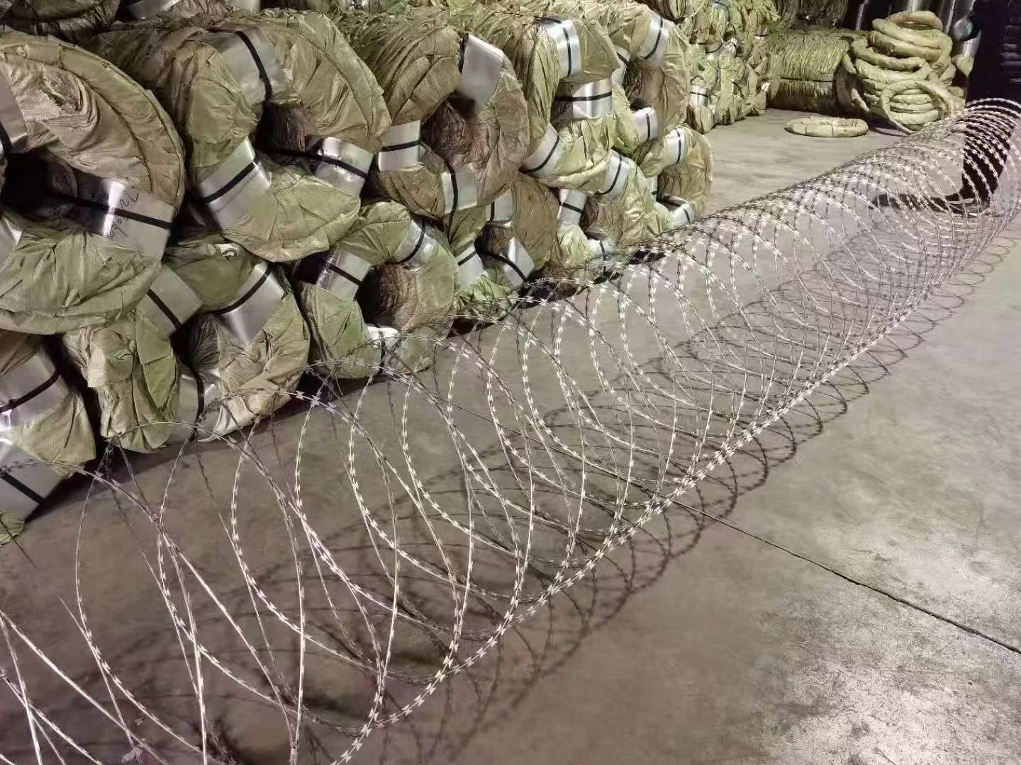 蛇腹形(型)刀刺網圖片2 蛇腹形(型)刀刺網圖片2